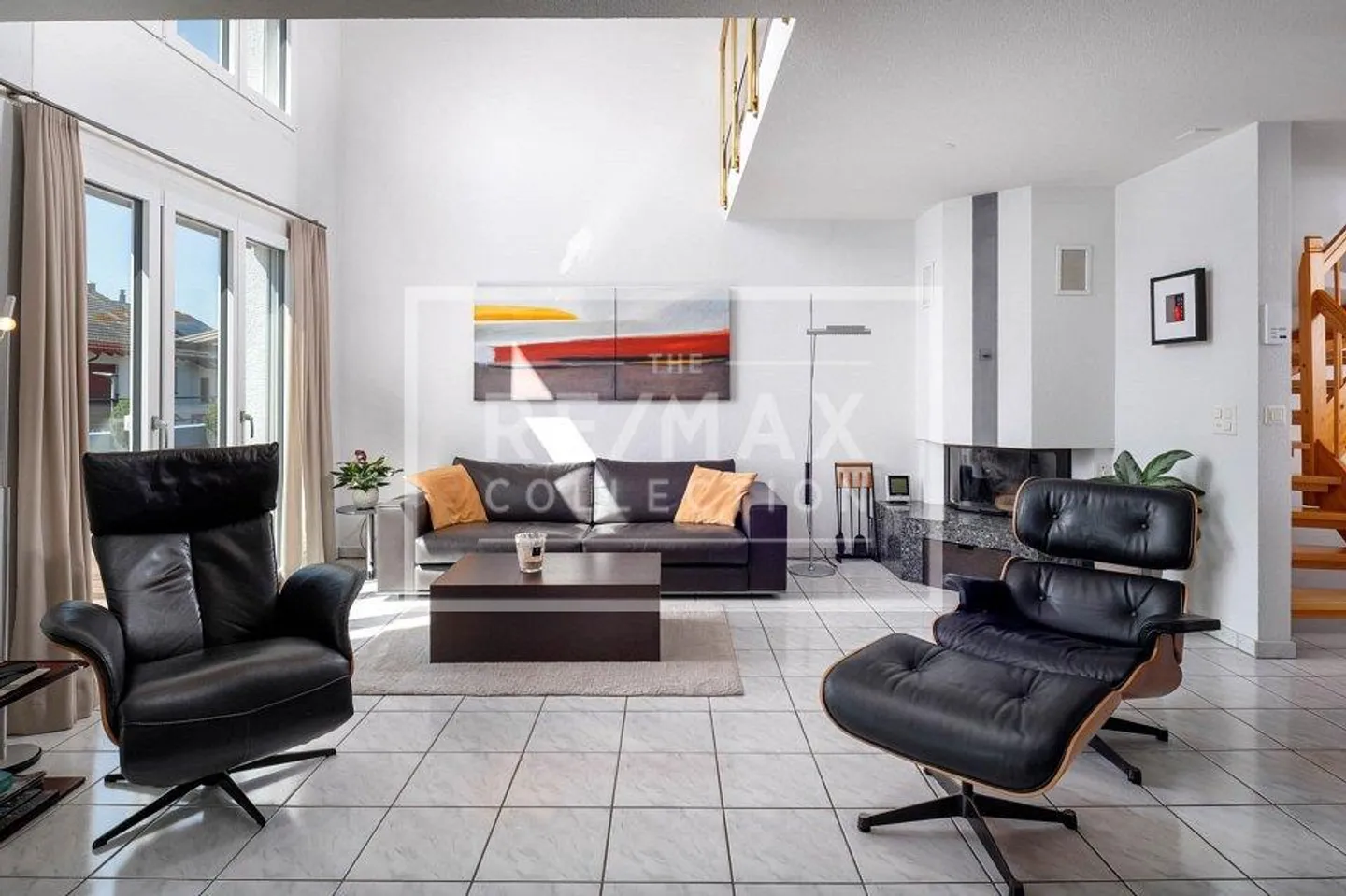 Maison familiale double spacieuse de 6,5 pièces avec galerie - Photo 5 sur 12