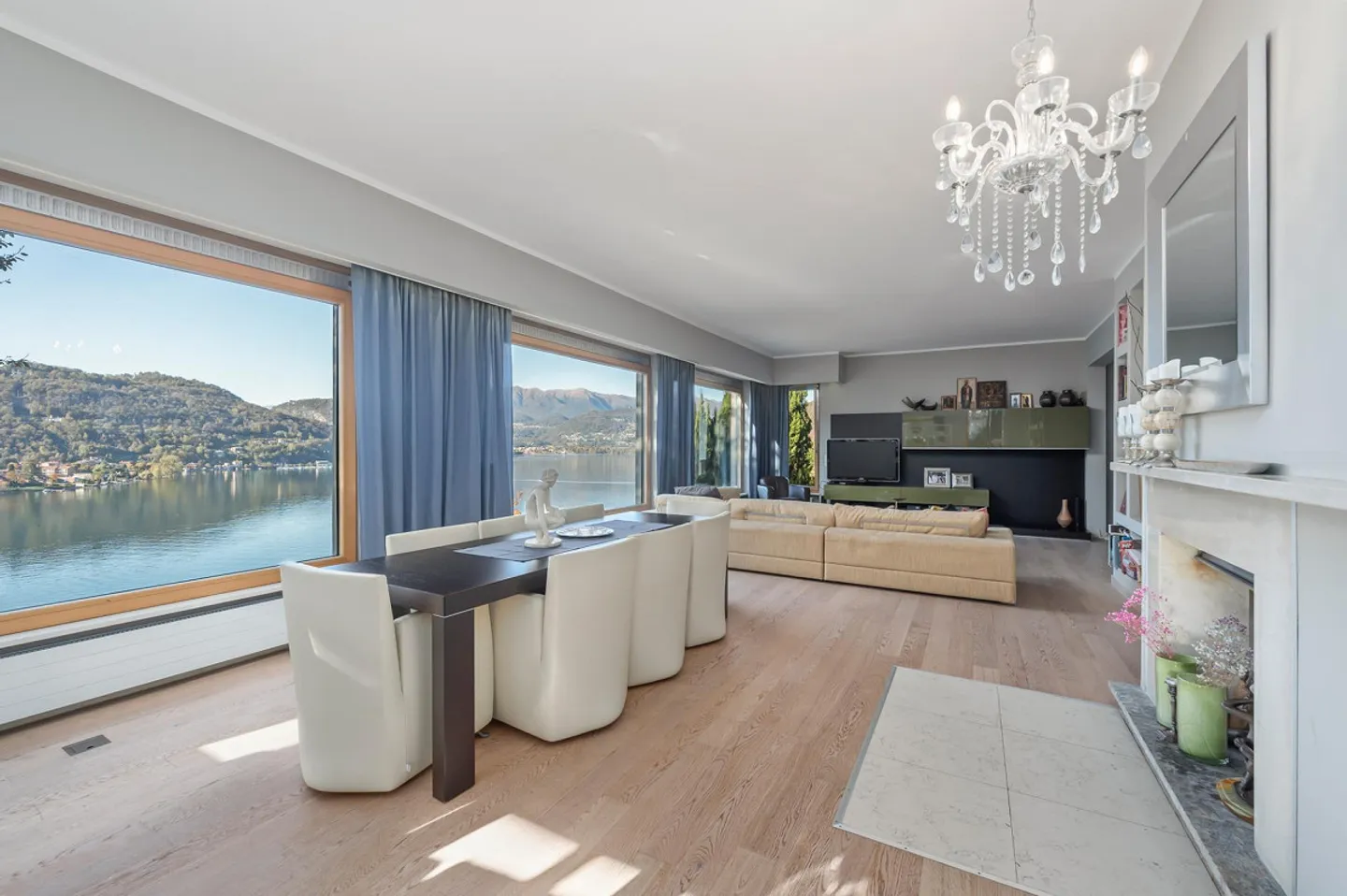 Villa élégante avec vue sur le lac et piscine - Photo 7 sur 11