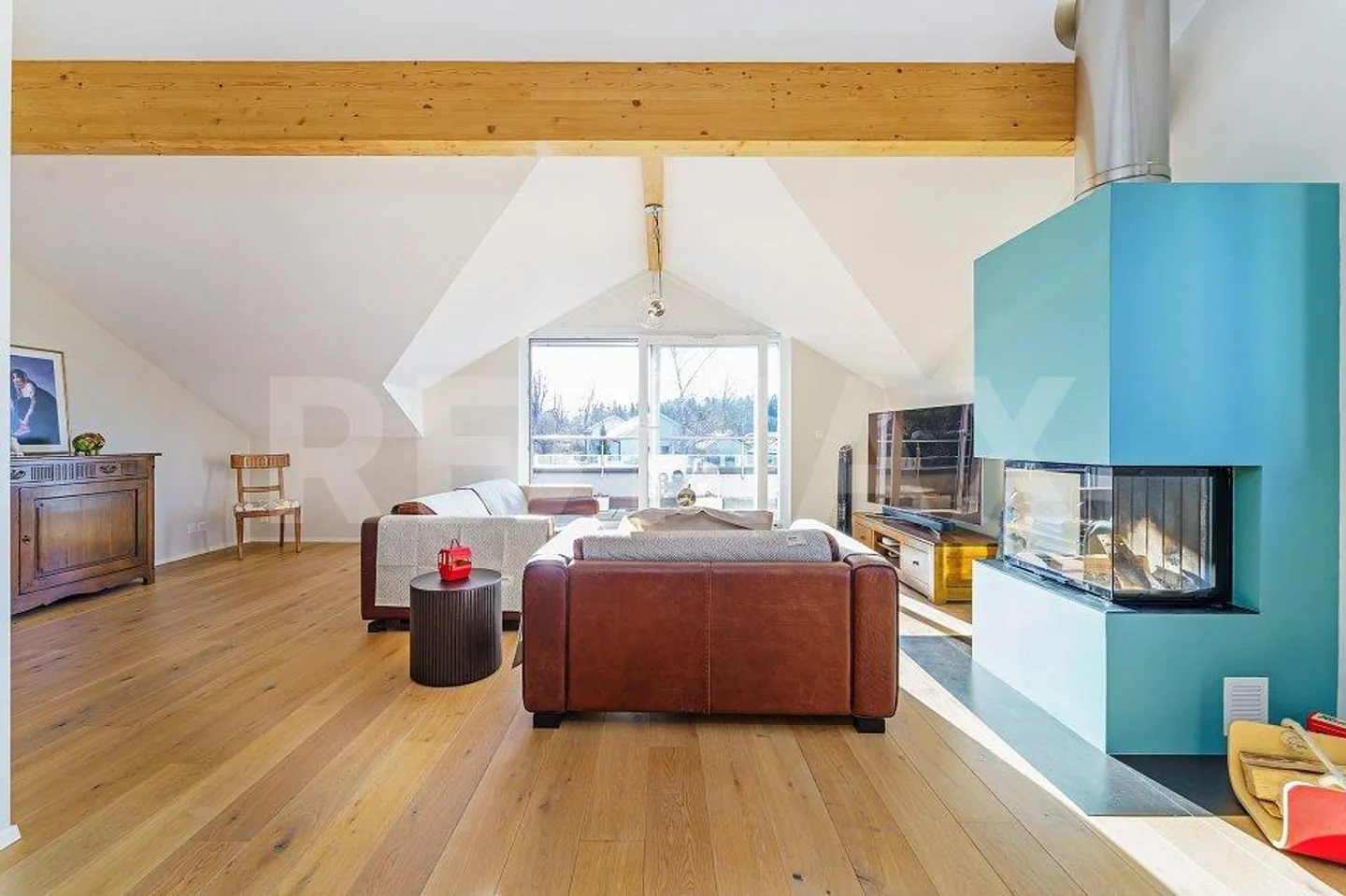 Elegante und helle Wohnung mit außergewöhnlichen Volumen im obersten Stockwerk - Foto 3 von 13