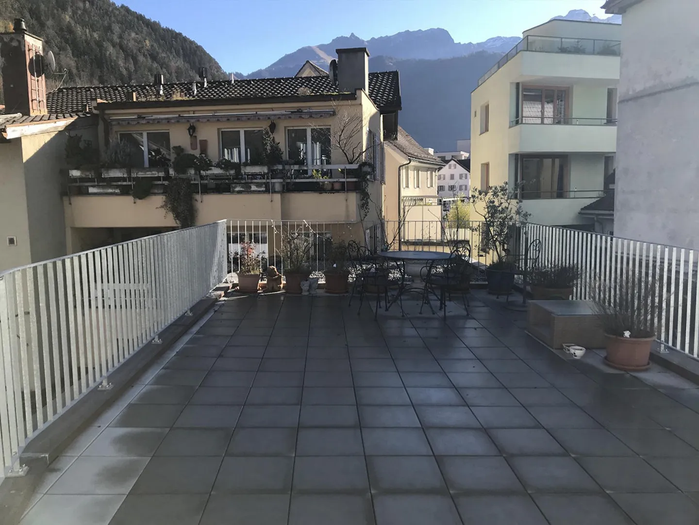 Appartamento duplex spazioso e recentemente ristrutturato nel centro di Altdorf - Foto 20 di 24