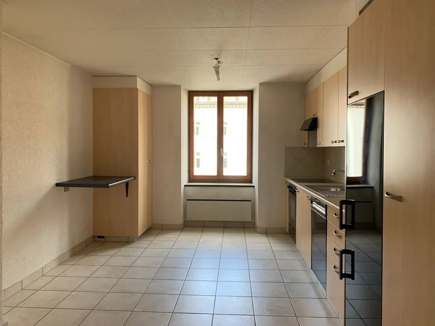Joli Appartement avec Balcon - Photo 5 sur 11