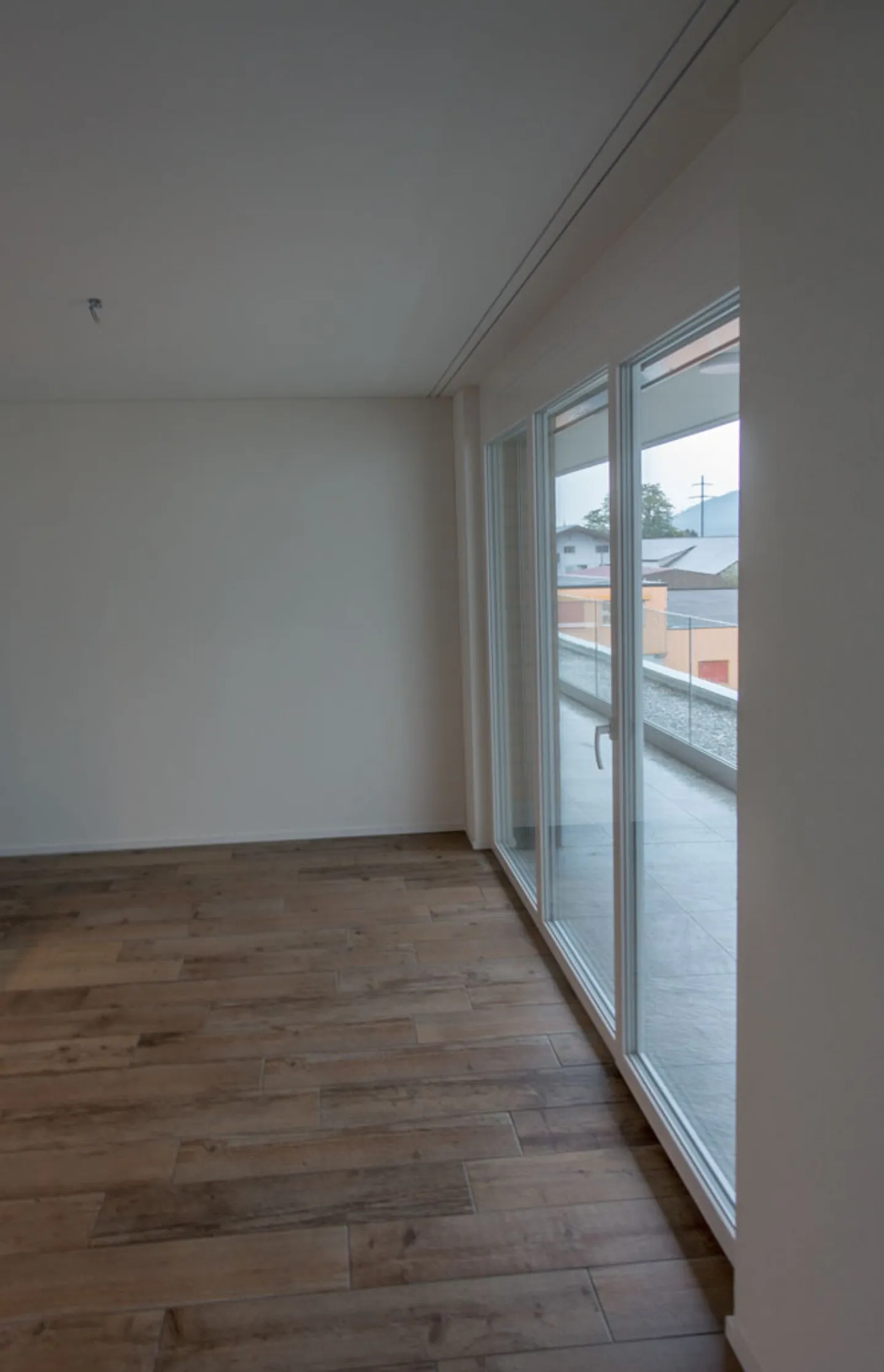 appartement penthouse exclusif de 2,5 pièces dans un emplacement central - Photo 4 sur 10