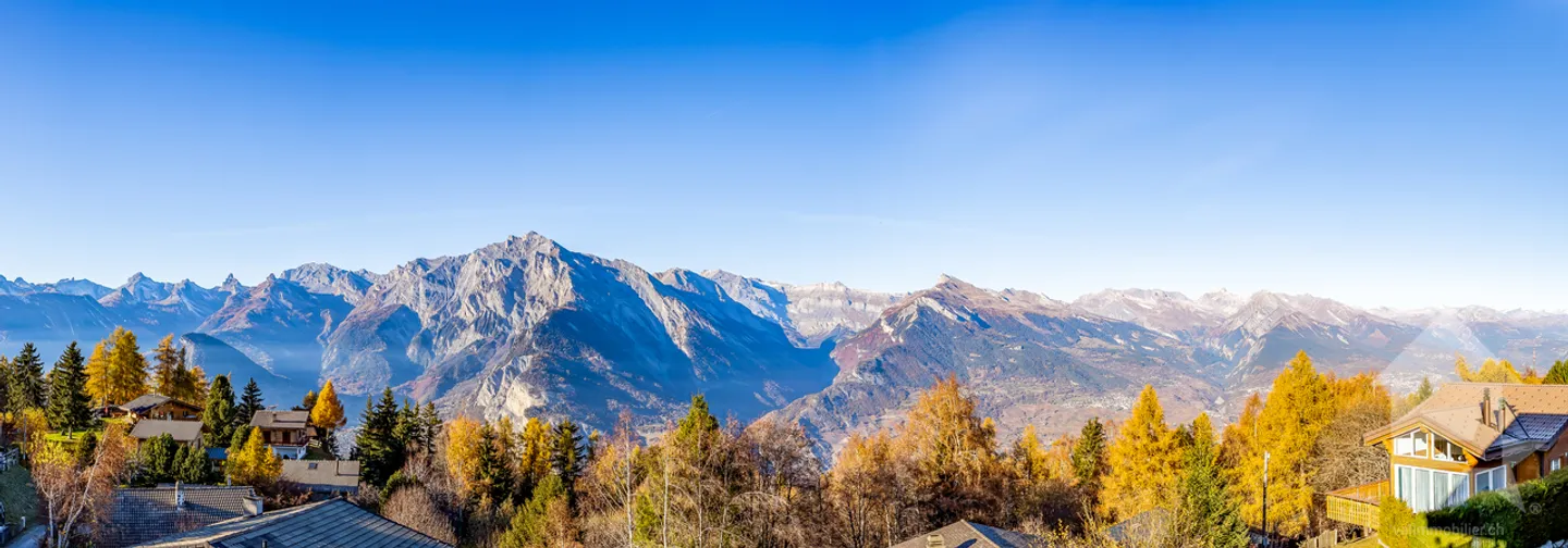 Superbe chalet rénové de 7.5 pièces, vue splendide, 300 m2 - Photo 4 sur 13