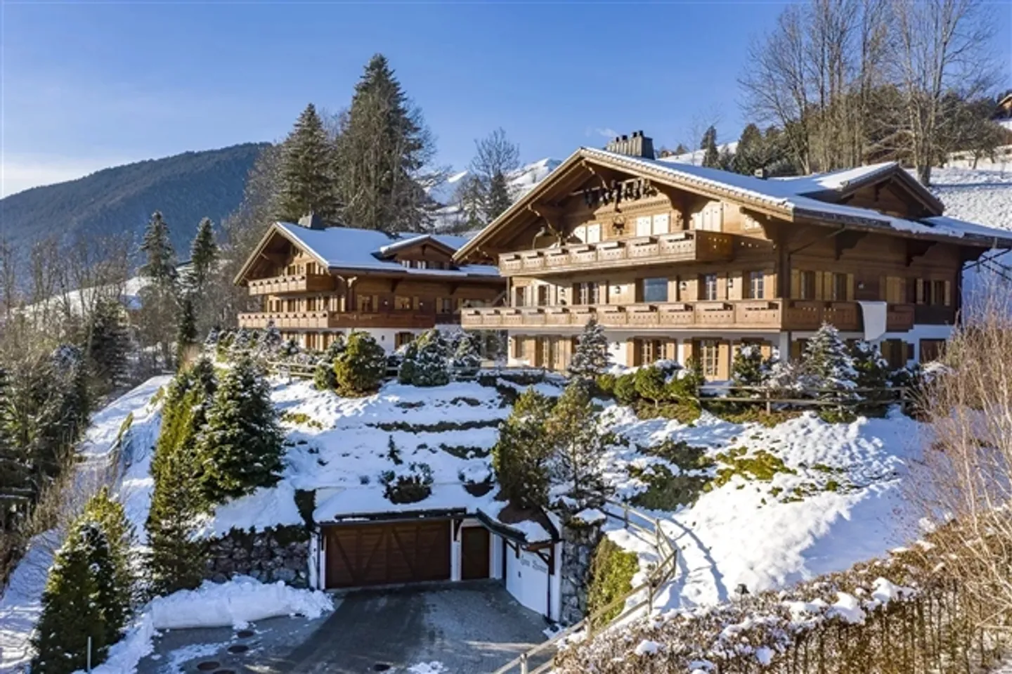 Luxurious holiday apartment with breathtaking views - Photo 2 of 20