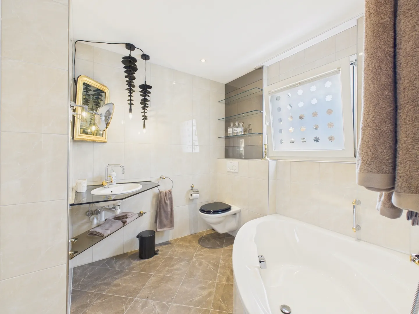 Attique à louer - Photo 9 sur 11