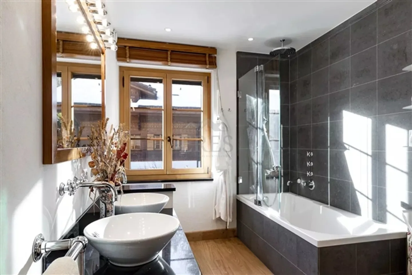 Luxurious holiday apartment with breathtaking views - Photo 17 of 20