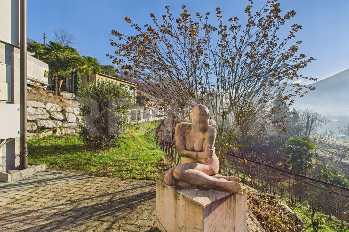 Malcantone: Casa unifamiliare moderna e spaziosa con grandi annessi - Foto 6 di 13