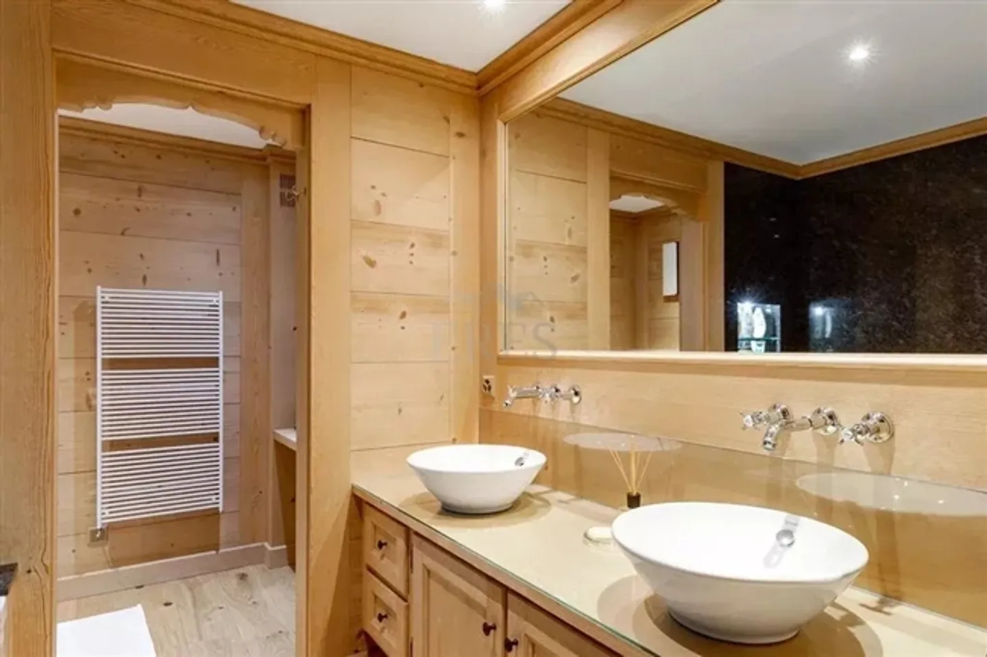 Luxurious holiday apartment with breathtaking views - Photo 19 of 20