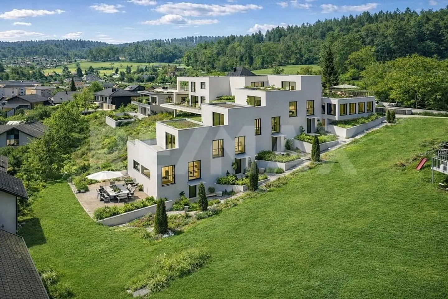 Nähe A1 und Lenzburg, 4 REFH, Hanglage mit Weitsicht, Penthouse-Attikazimmer, Terrasse und Garten - Photo 2 sur 11