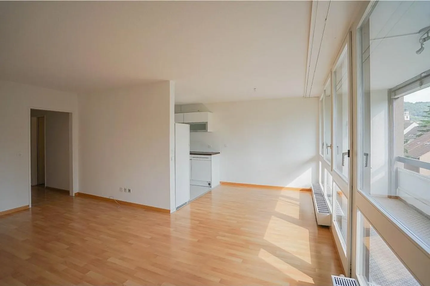 Helle Wohnung mit Balkonen - Foto 7 von 13