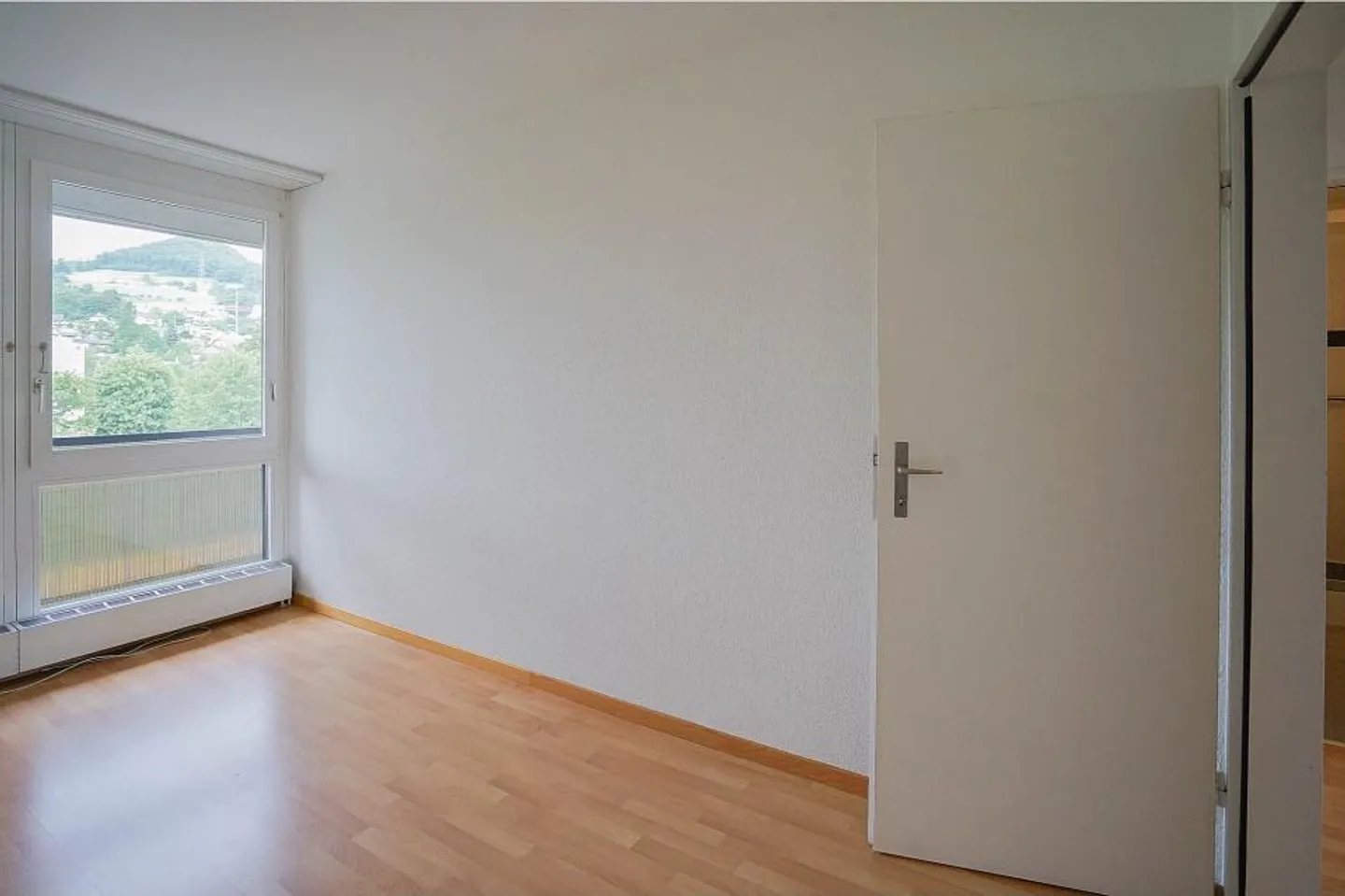 Helle Wohnung mit Balkonen - Foto 10 von 13