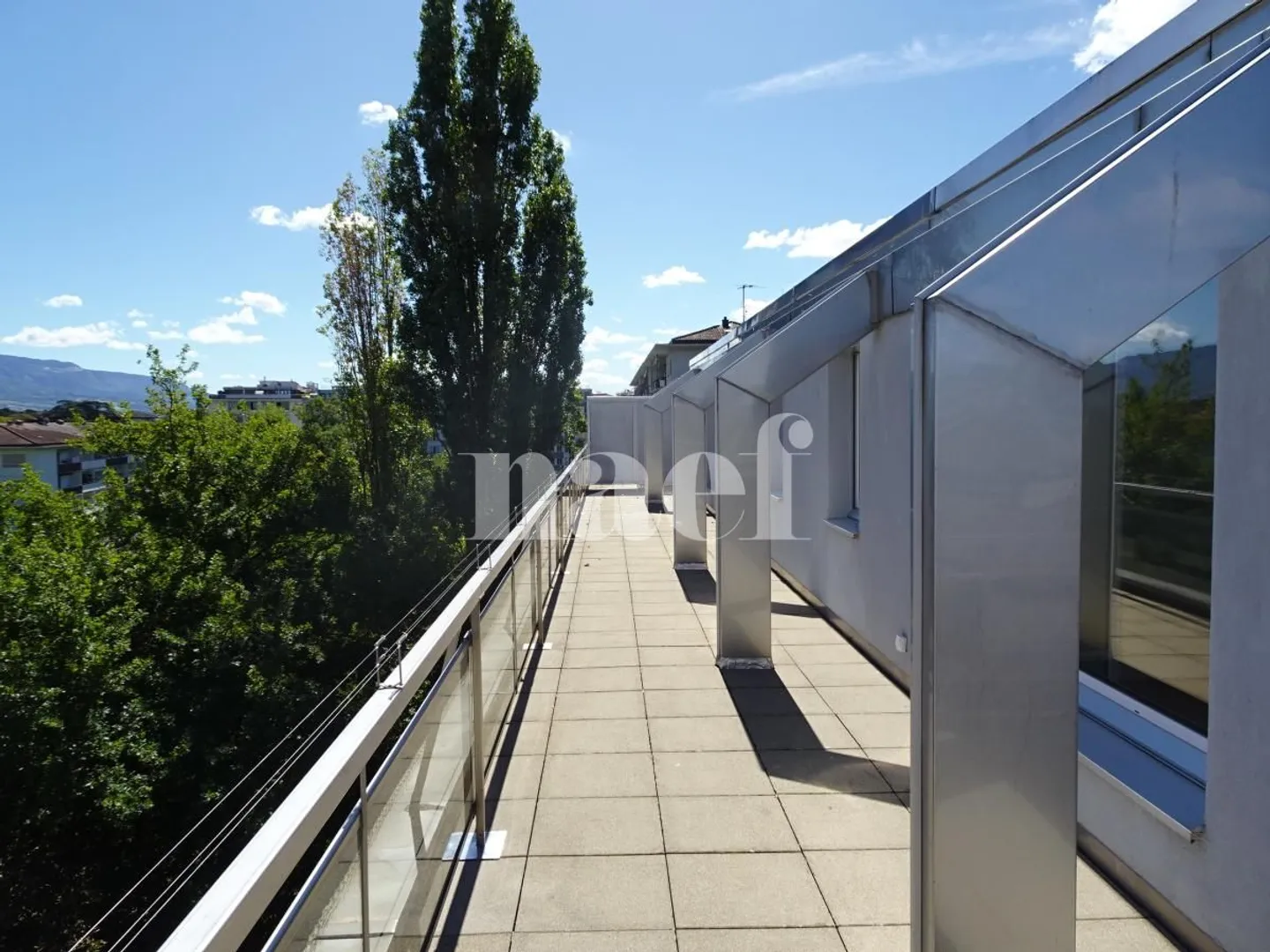 Appartement rénové avec terrasses - Photo 11 sur 12