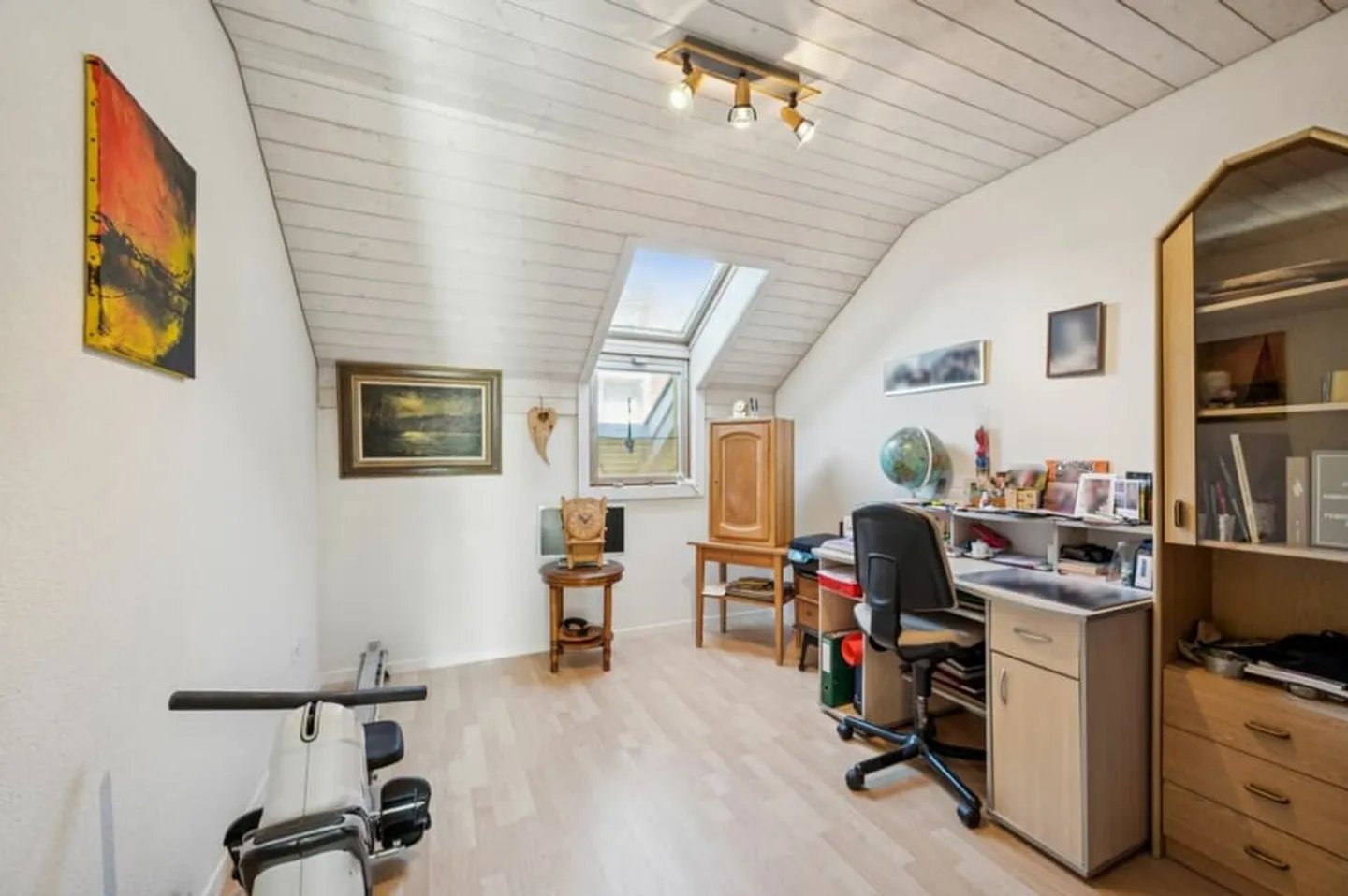 Space. Peace. View. - Quality of living in Alterswil - Photo 11 of 13