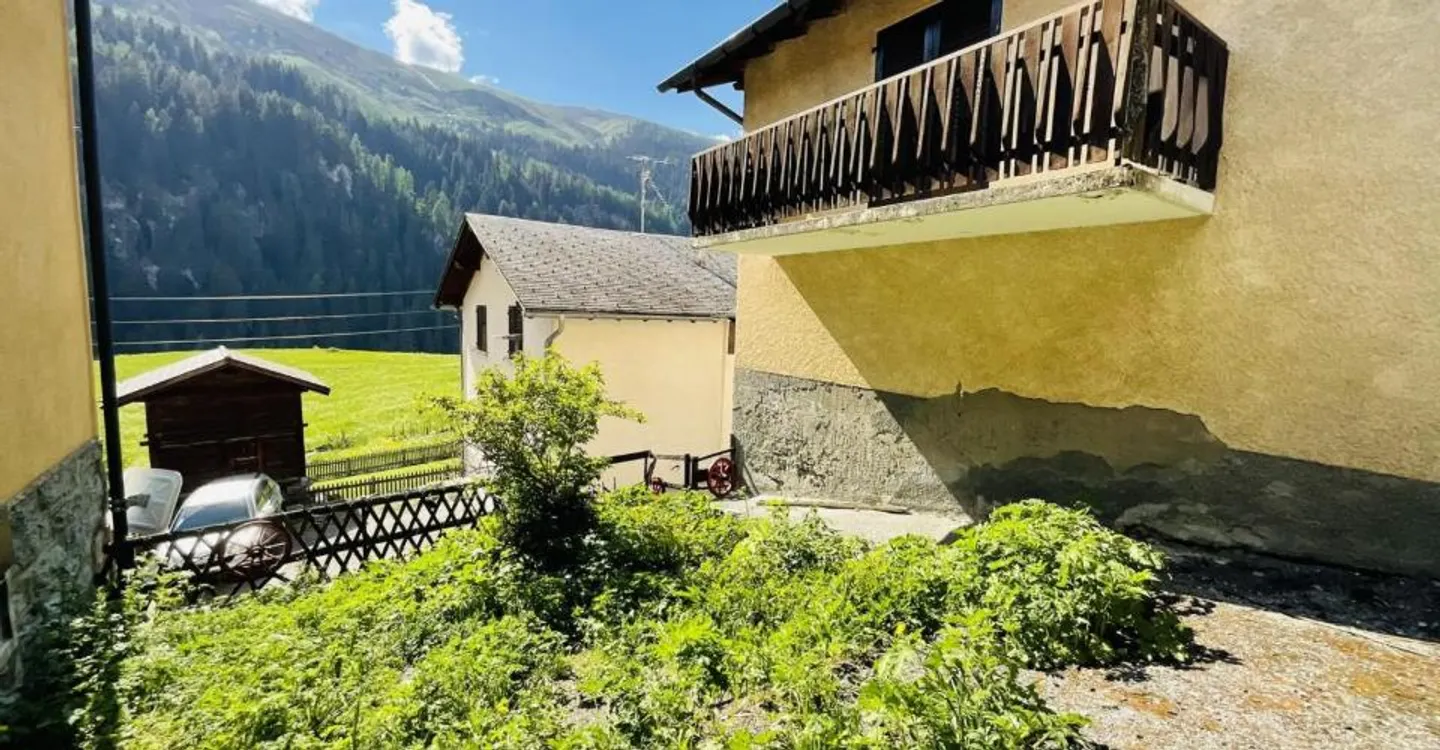 Affascinante casa di villaggio nel cuore del villaggio - Foto 1 di 13