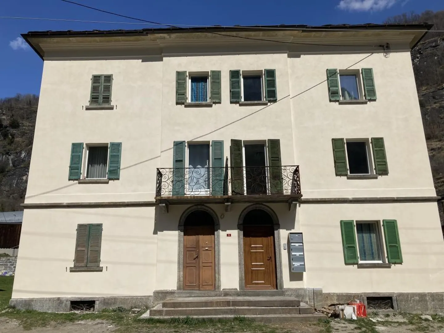 Charmante Dachwohnung in Faido - Foto 1 von 15
