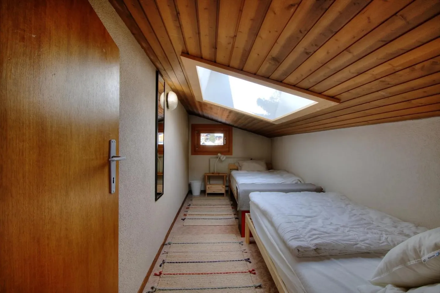 Attic with 4.5 rooms opposite the Morgins cable car - Photo 7 of 11