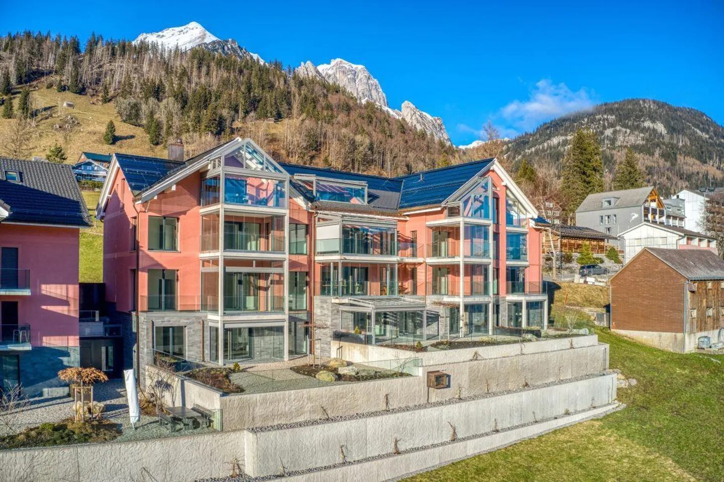 Prima o seconda residenza: Appartamento nuovo esclusivo in posizione privilegiata - Foto 3 di 13