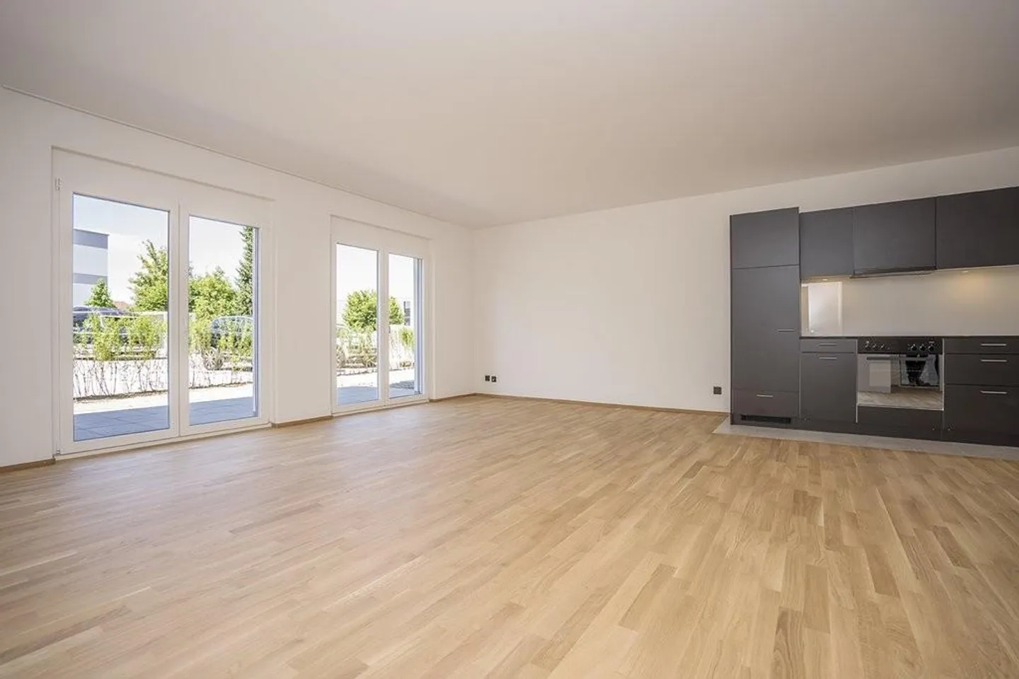 3.5 Room Apartment - Photo 4 of 7