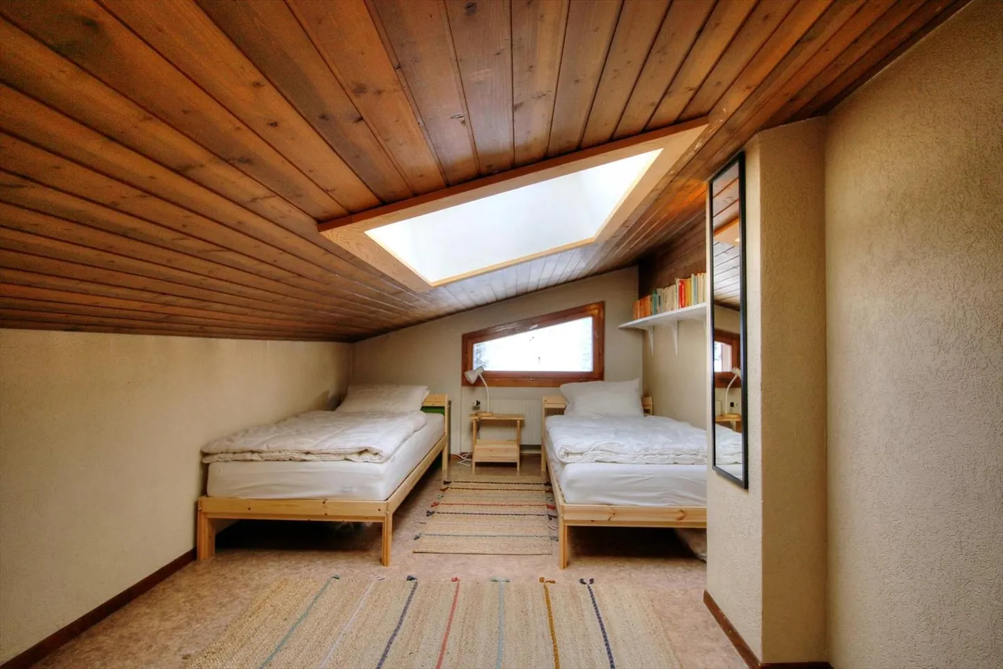 Attic with 4.5 rooms opposite the Morgins cable car - Photo 8 of 11