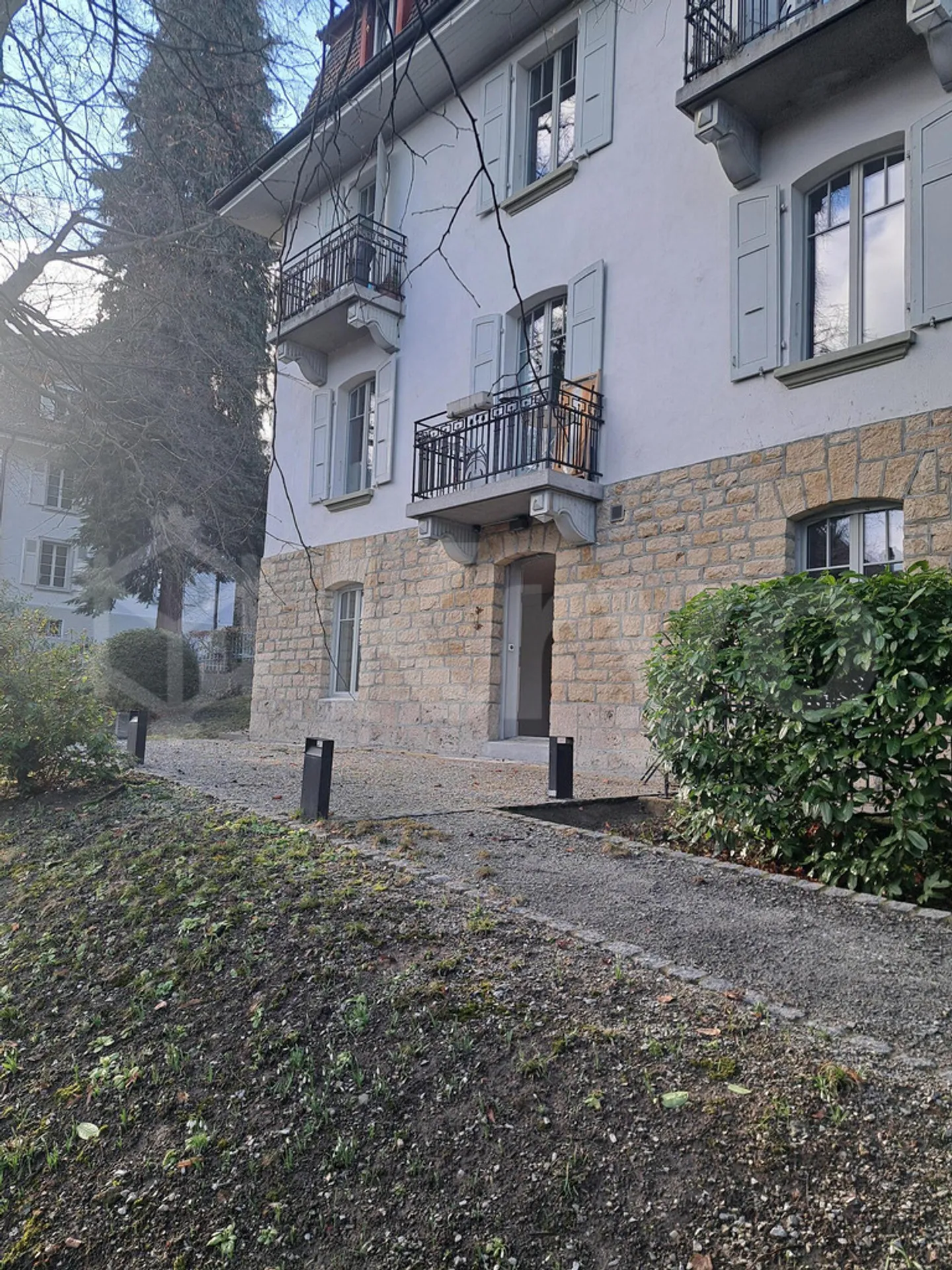 Appartement moderne au rez-de-chaussée - Photo 3 sur 9