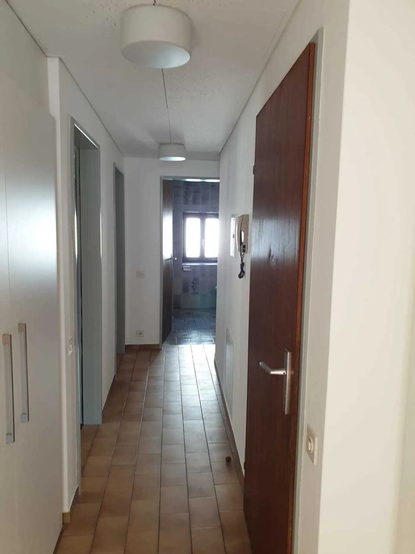 For rent completely renovated apartment - Photo 11 of 11