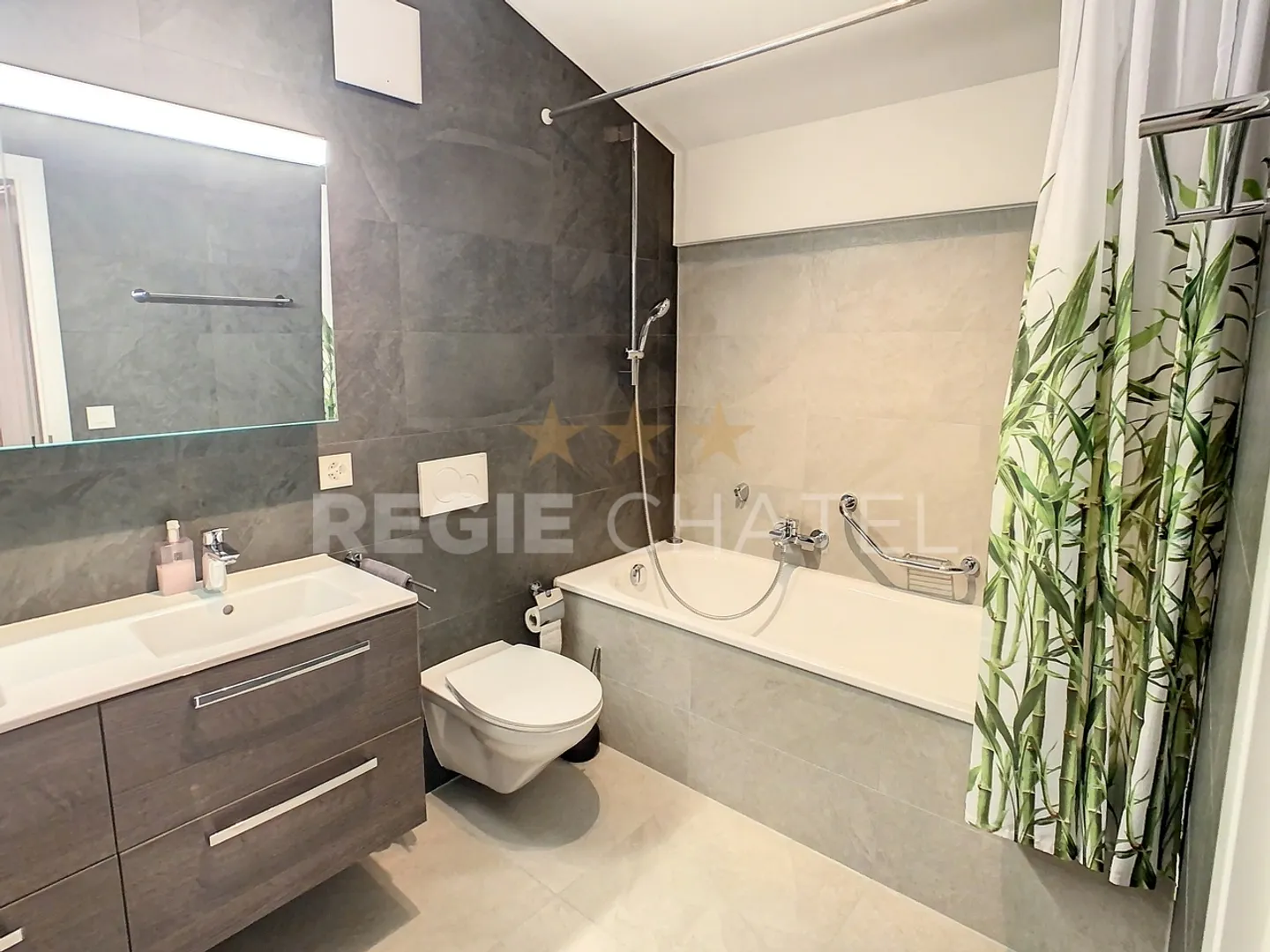 Bel appartement de 2.5 pièces - Photo 7 sur 8