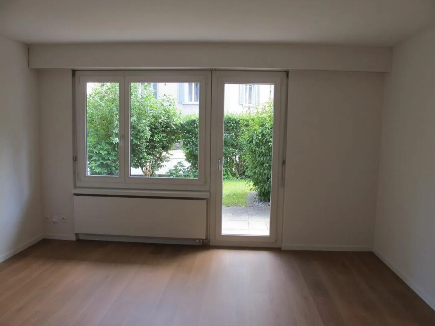 Small but nice near the train station and care - Photo 2 of 10