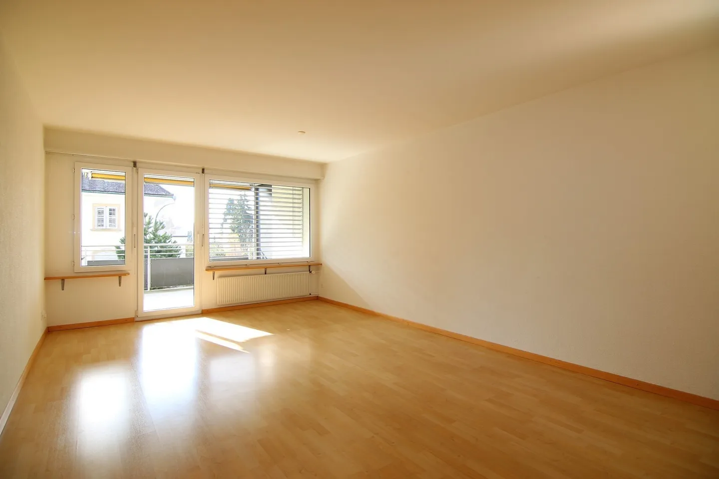 3.5-Zimmerwohnung am Stadtrand - Foto 1 von 8