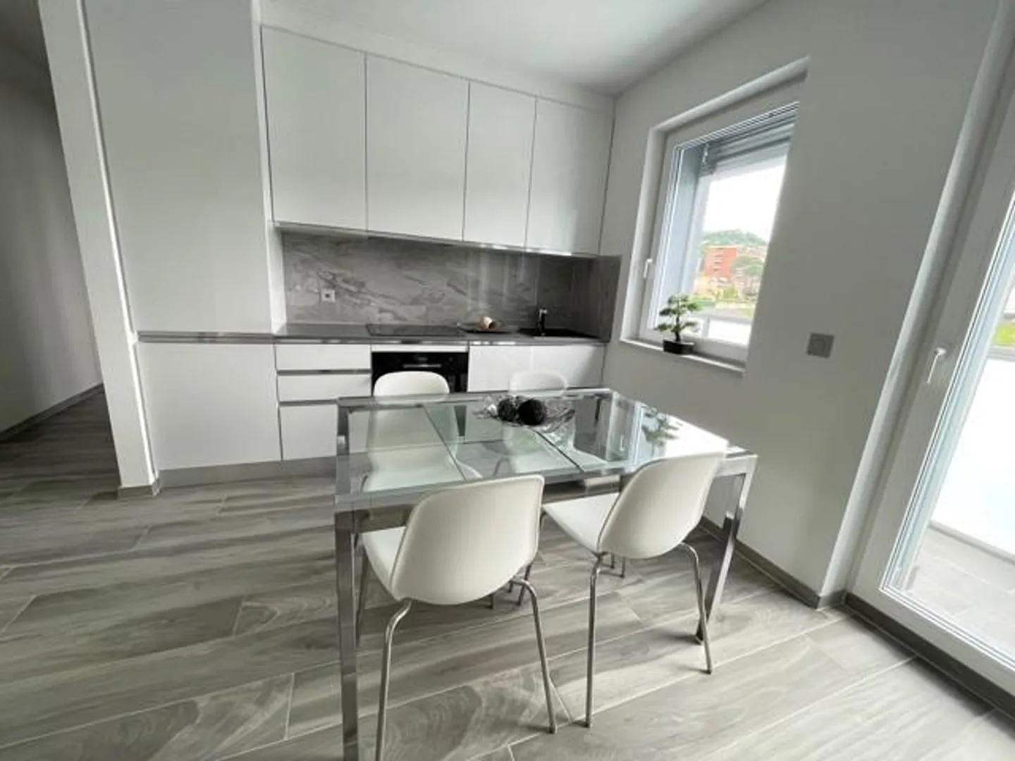 Bright 3.5 rooms in the heart of Mendrisio - Photo 2 of 8