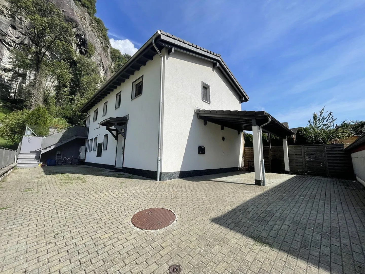 NEUES ZWEIFAMILIENHAUS 4.5 UND 3.5 IN RUHIGER LAGE - Foto 10 von 10