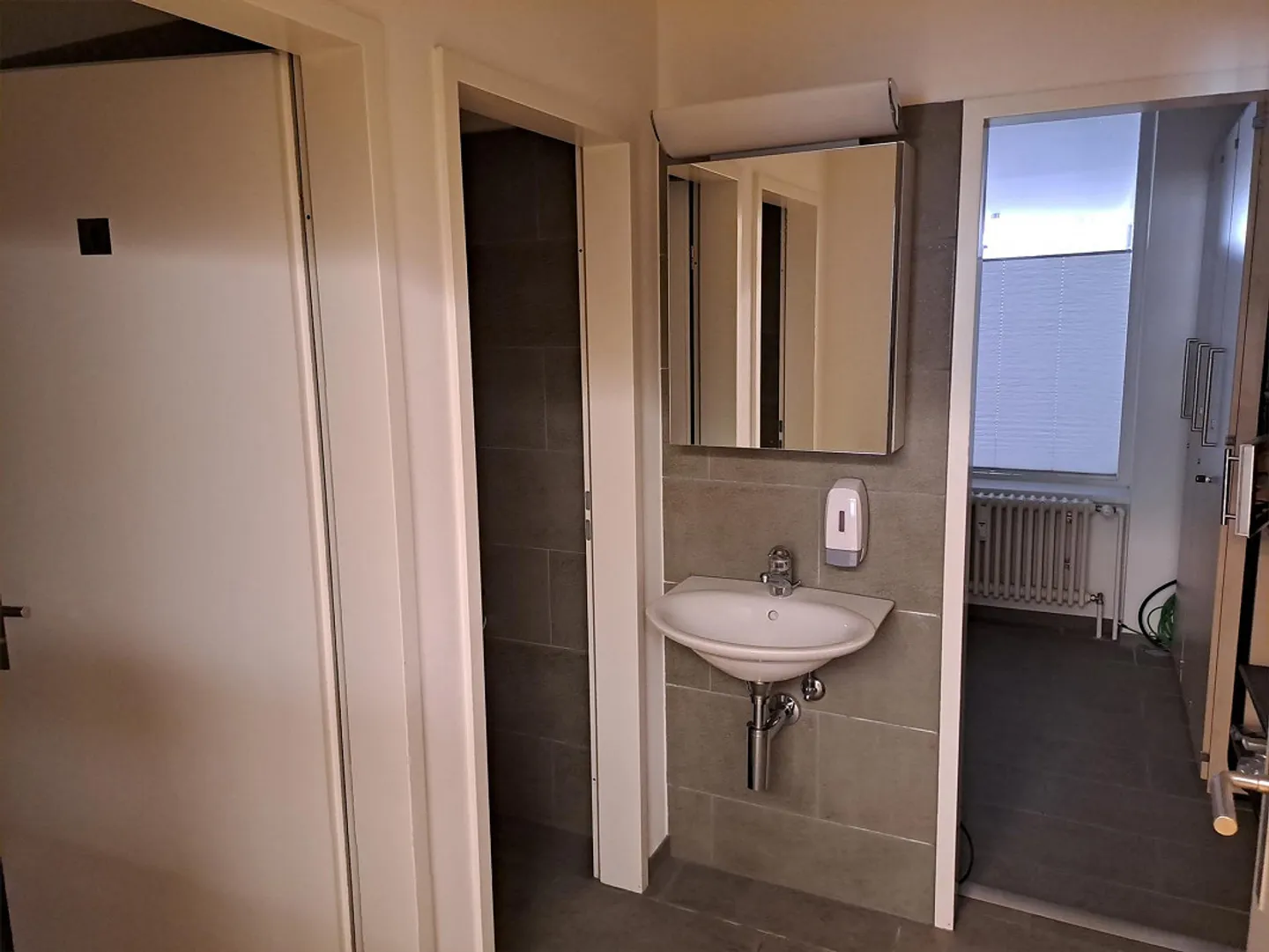 Quartier Brausebad - Superbe espace locatif (cabinet, bureau, logement) - Photo 4 sur 9