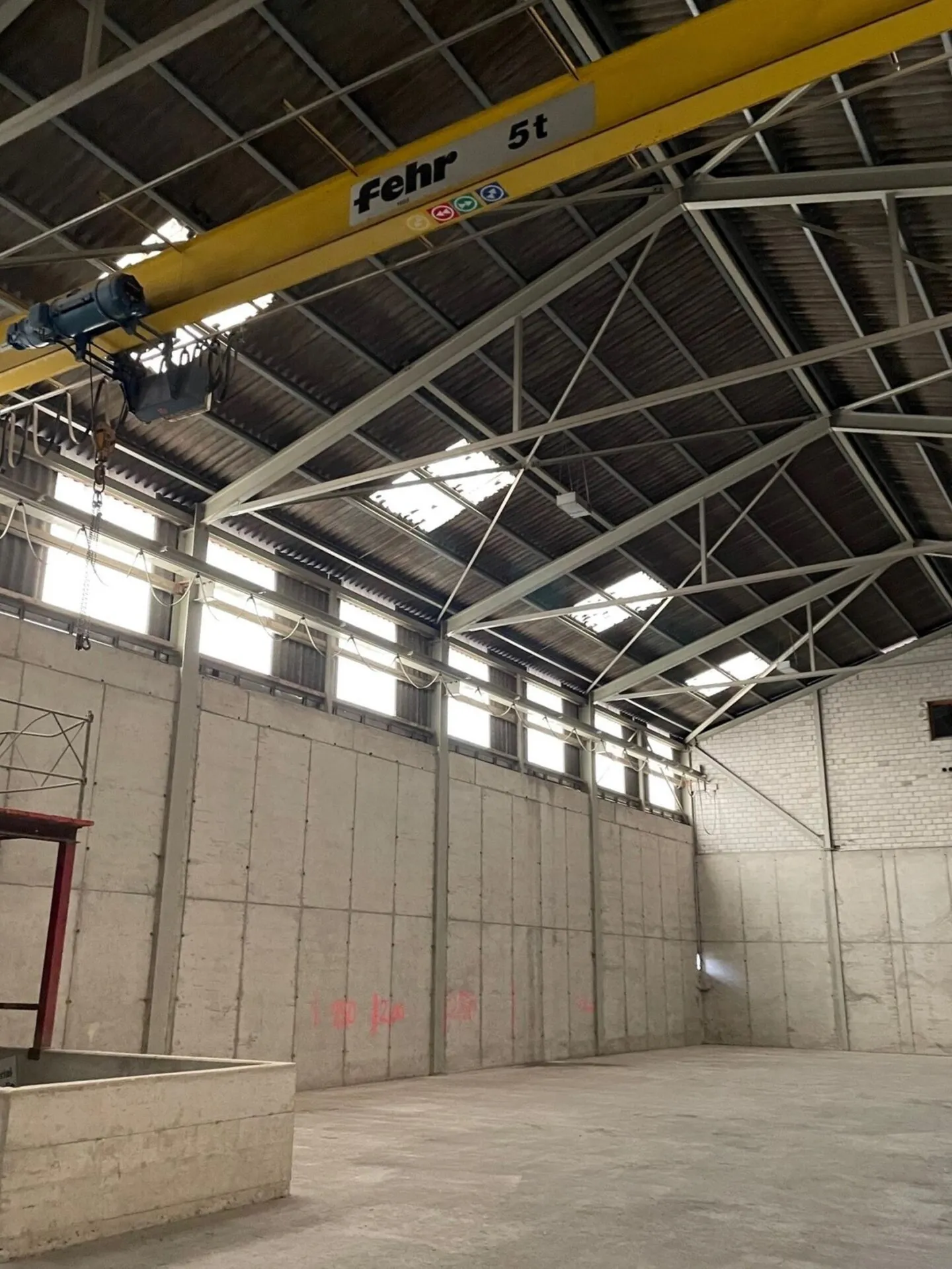 Werkstatt/Lagerhalle 'Im Bilg' im Industriegebiet Andelfingen - Foto 3 von 4