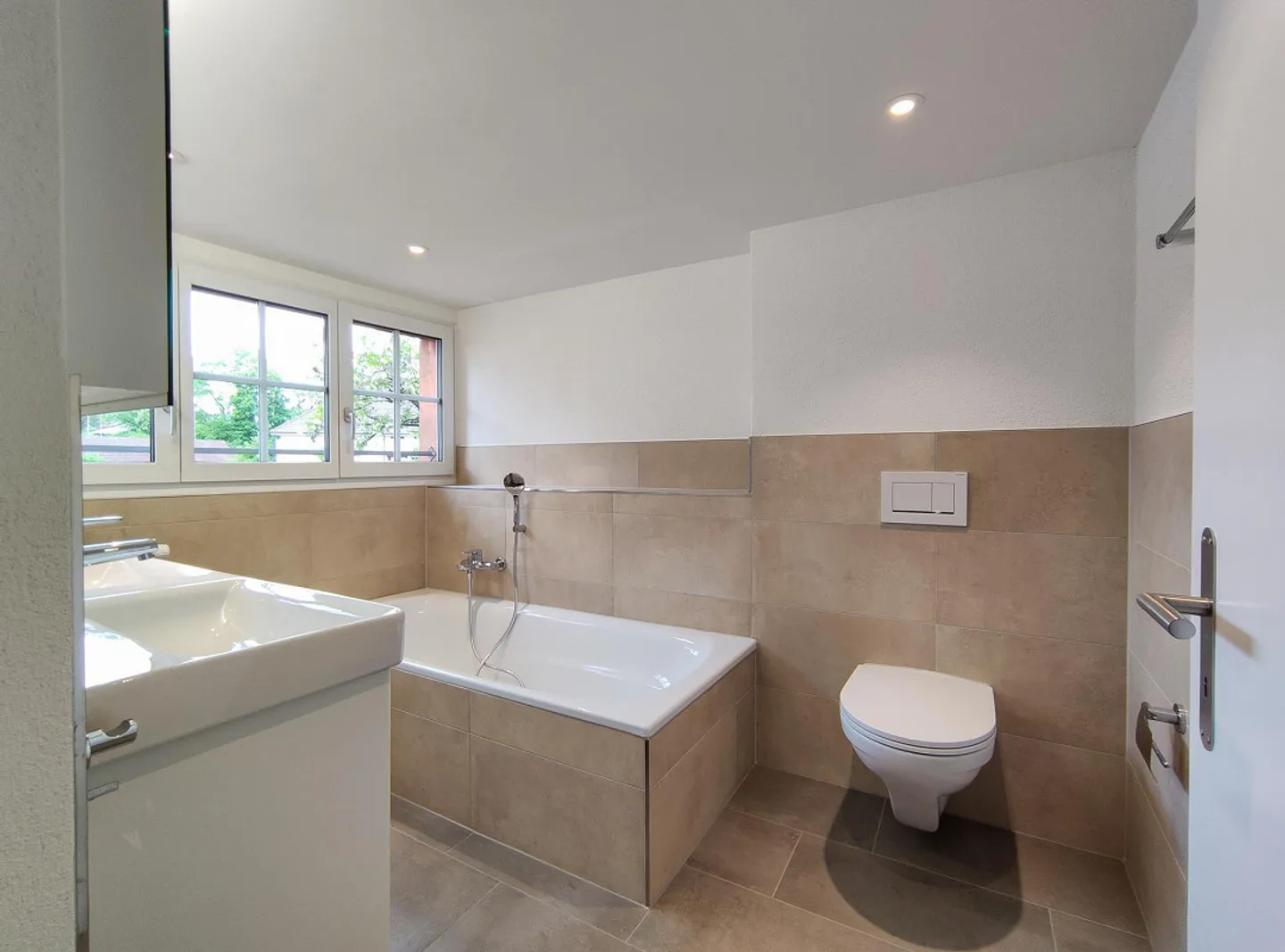 Neu sanierte 3 1/2-Zi-Maisonette-Wohnung - Photo 8 sur 13