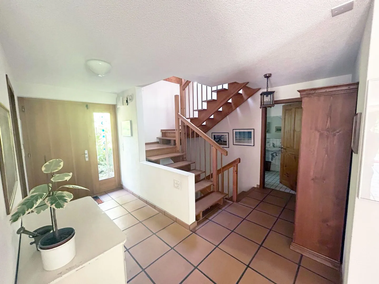 Your dream home in a quiet location - spacious and full of quality of life - Photo 5 of 8