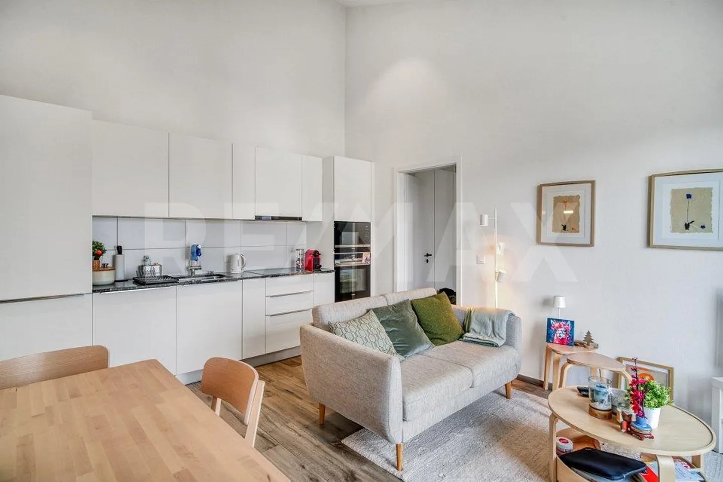 Bellissimo e luminoso appartamento 2.5 locali a Echandens - Foto 2 di 7