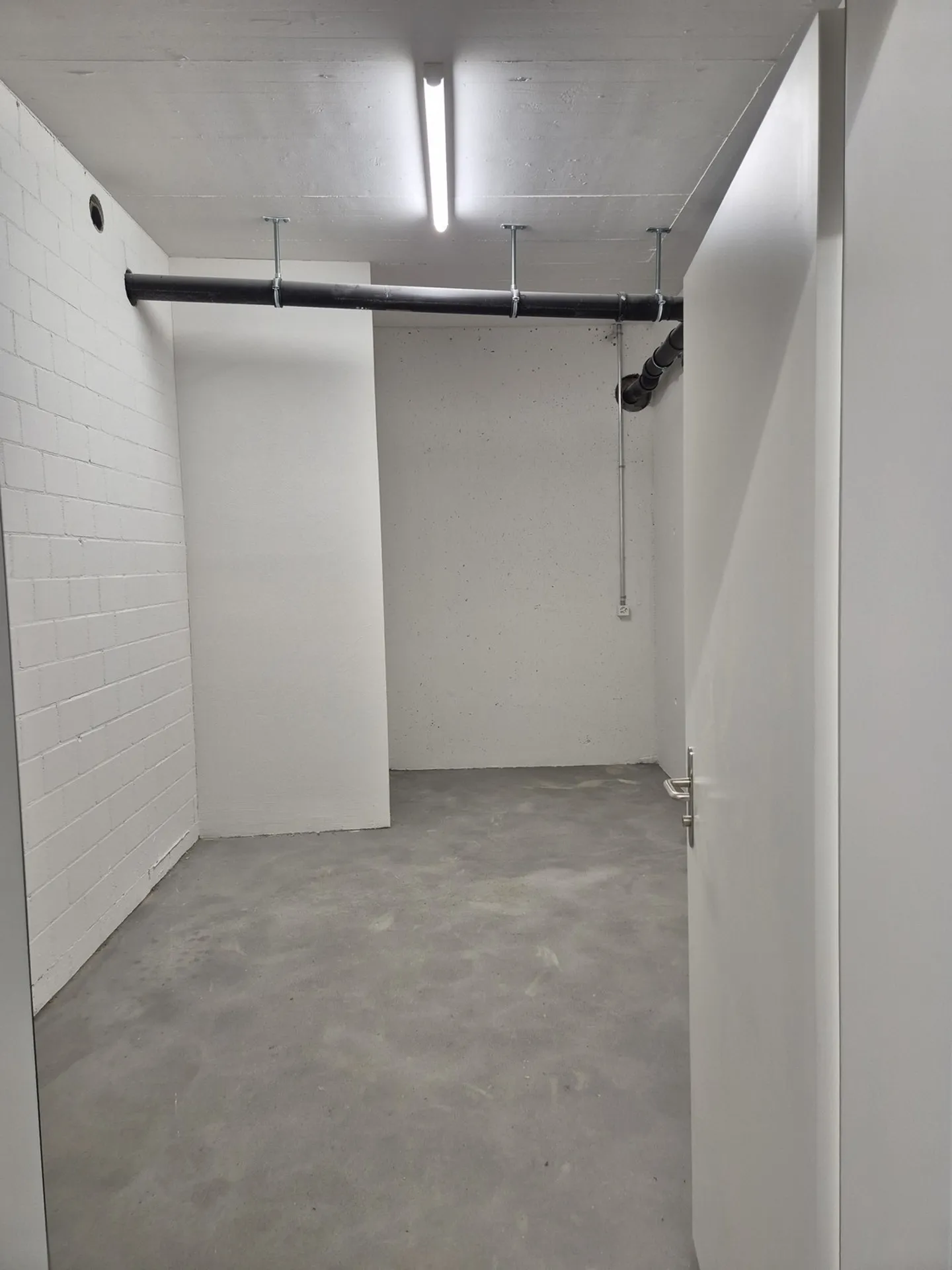 Modern 4.5-Room Apartment in Bülach - Photo 13 of 13