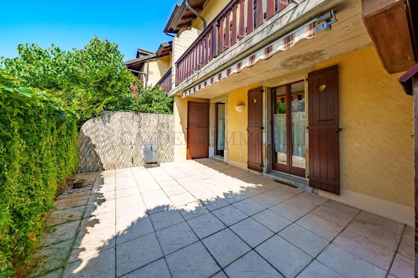 Maison de rêve dans le style villageois - Photo 1 sur 5