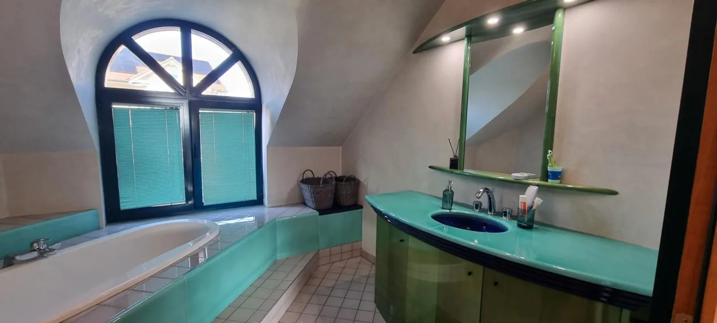 Villa Elegante con Spazi Ampi - Foto 8 di 13