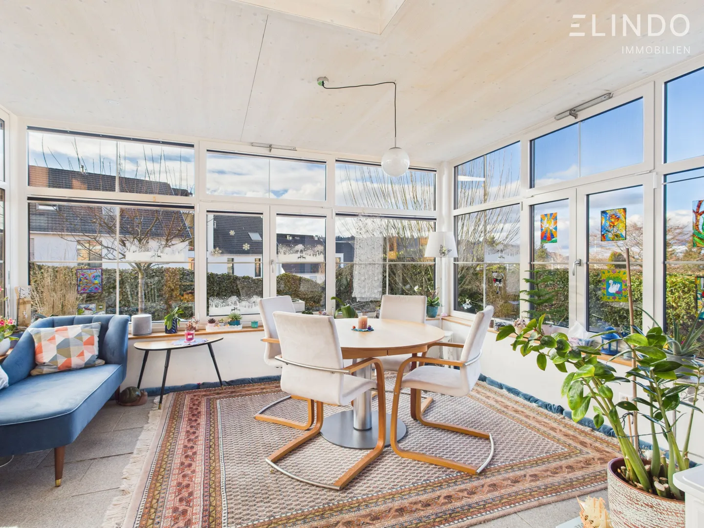 Family Paradise on the Sunny Slope Living between Nature and City Proximity - Photo 4 of 7