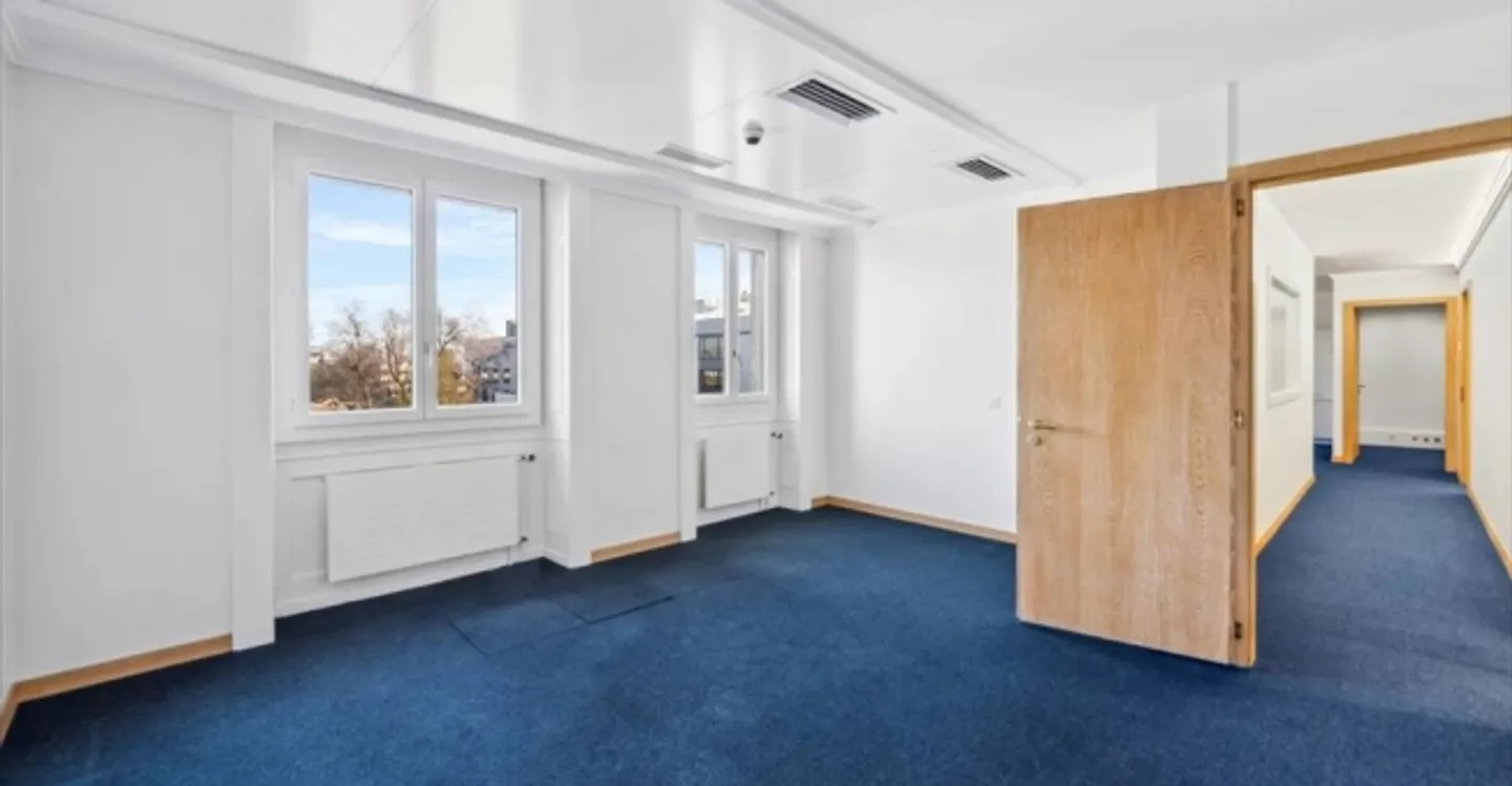 «Bureau» - Photo 2 sur 13