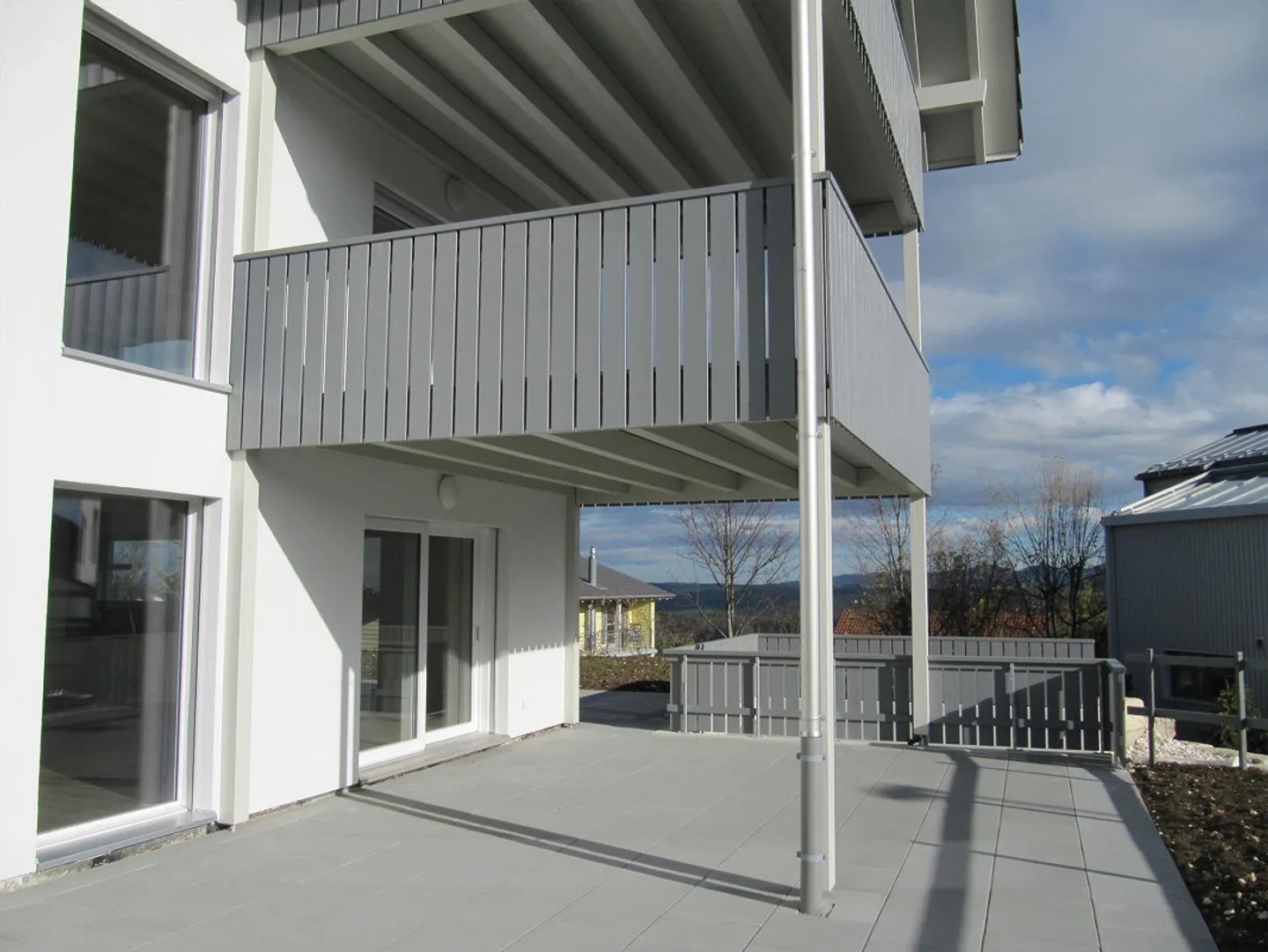 Living with a view - Photo 10 of 11