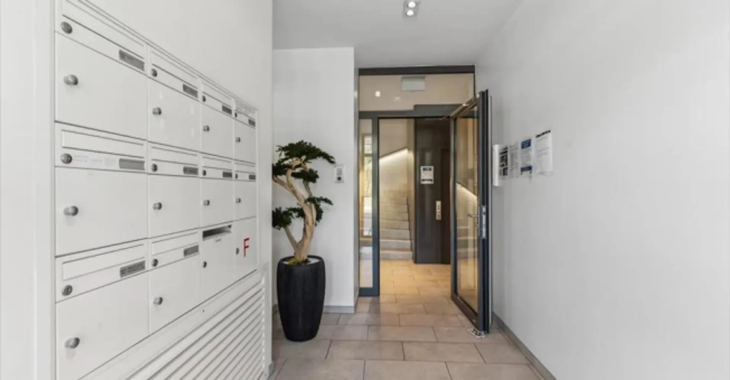 «Bureau» - Photo 8 sur 13