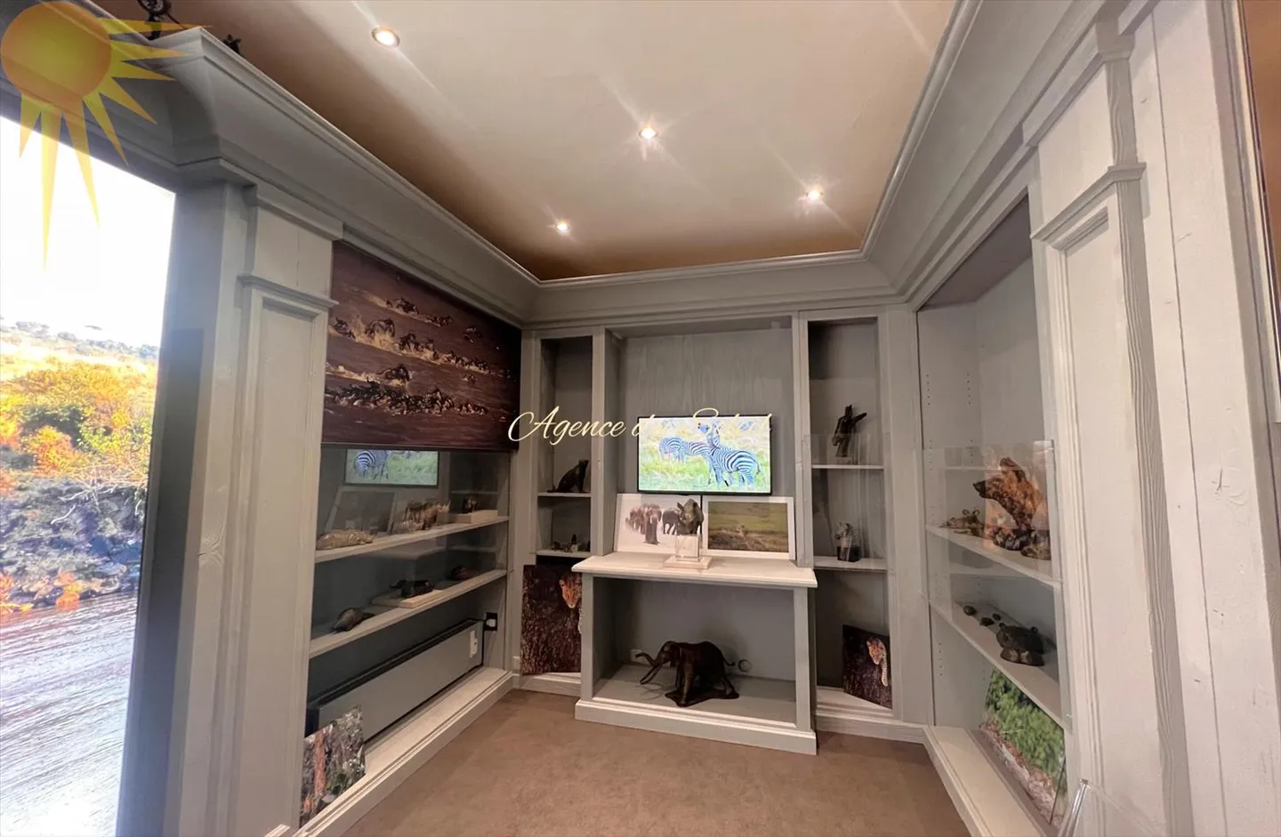 Commerce 4 pièces - Photo 1 of 4