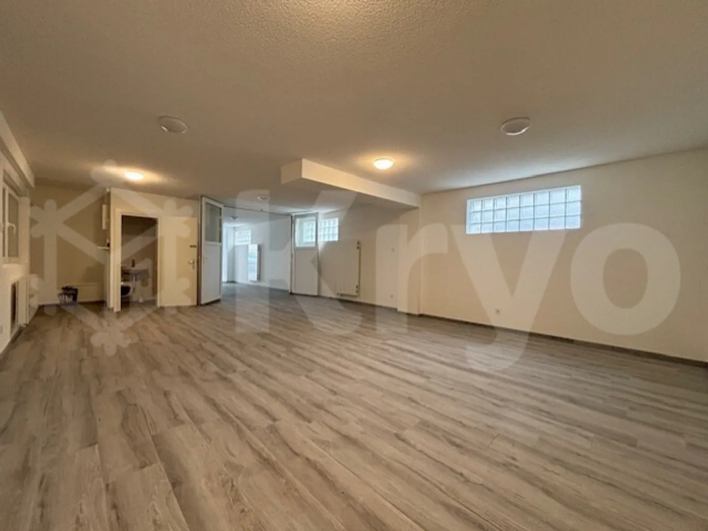 Delémont, Gewerbefläche ca. 120 m2 zu vermieten - Foto 2 von 7