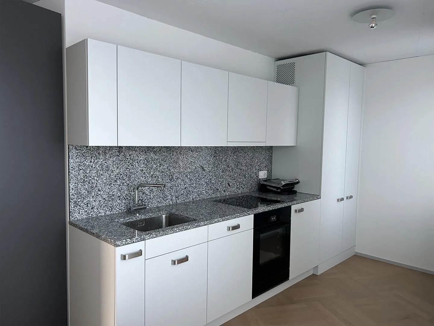 Appartement en attique 1,5 pièces avec grande terrasse - Photo 9 sur 13