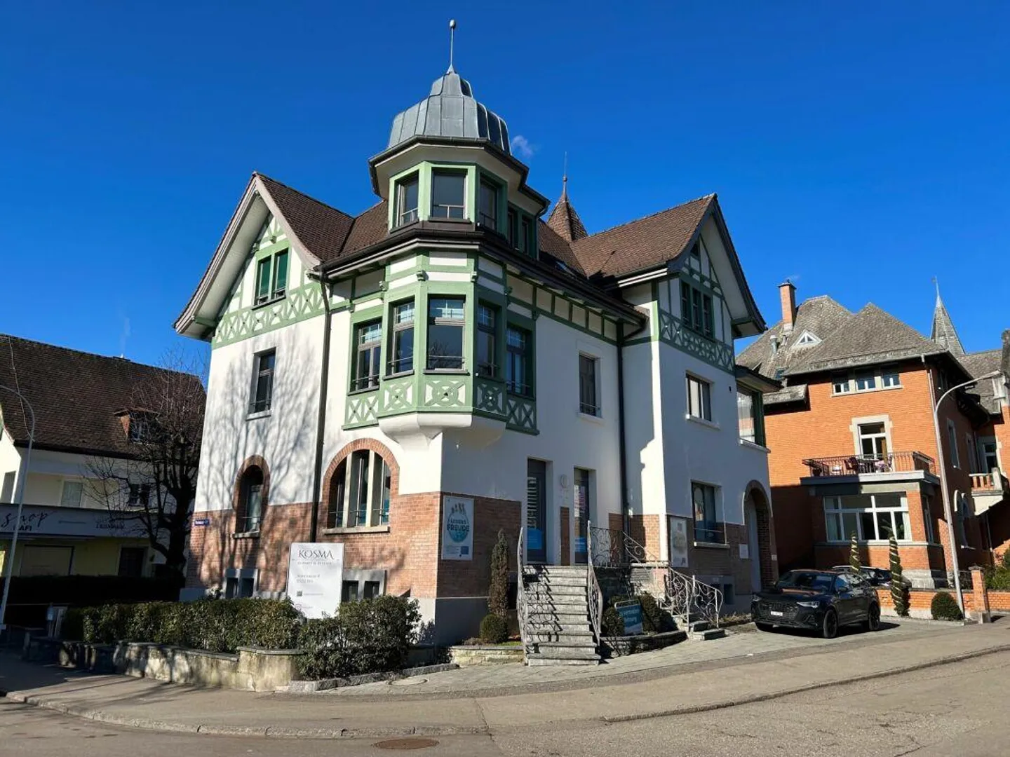 Ampio appartamento di 4,5 stanze per uso residenziale o commerciale nel cuore di Wil - Foto 12 di 14