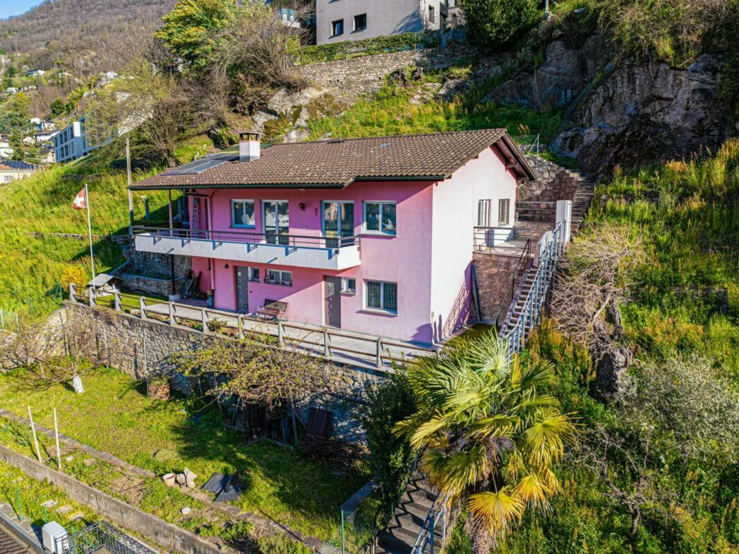 CUGNASCO - Beautiful House with Land - Photo 25 of 28