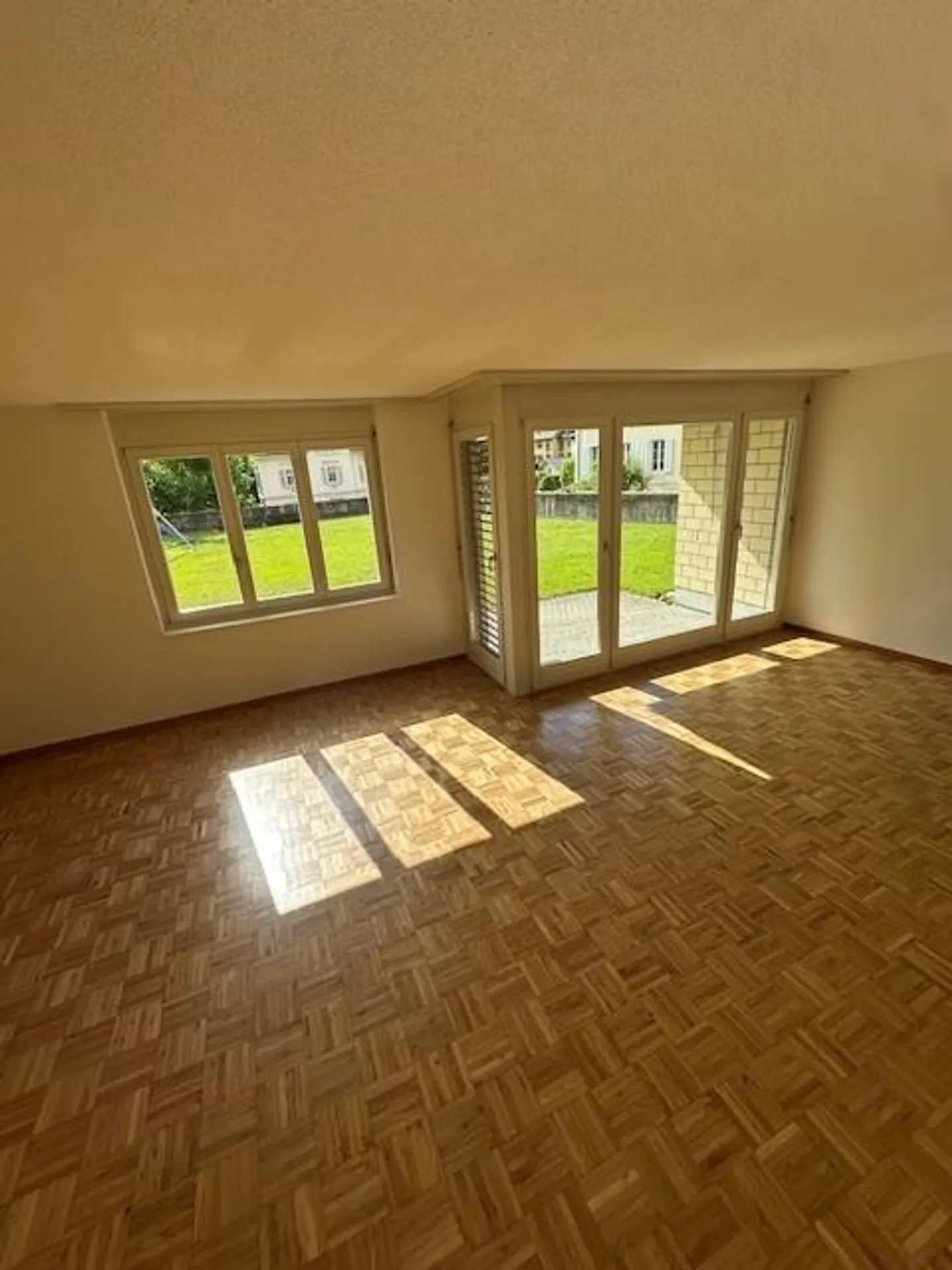Geräumige Erdgeschosswohnung - Foto 2 von 19