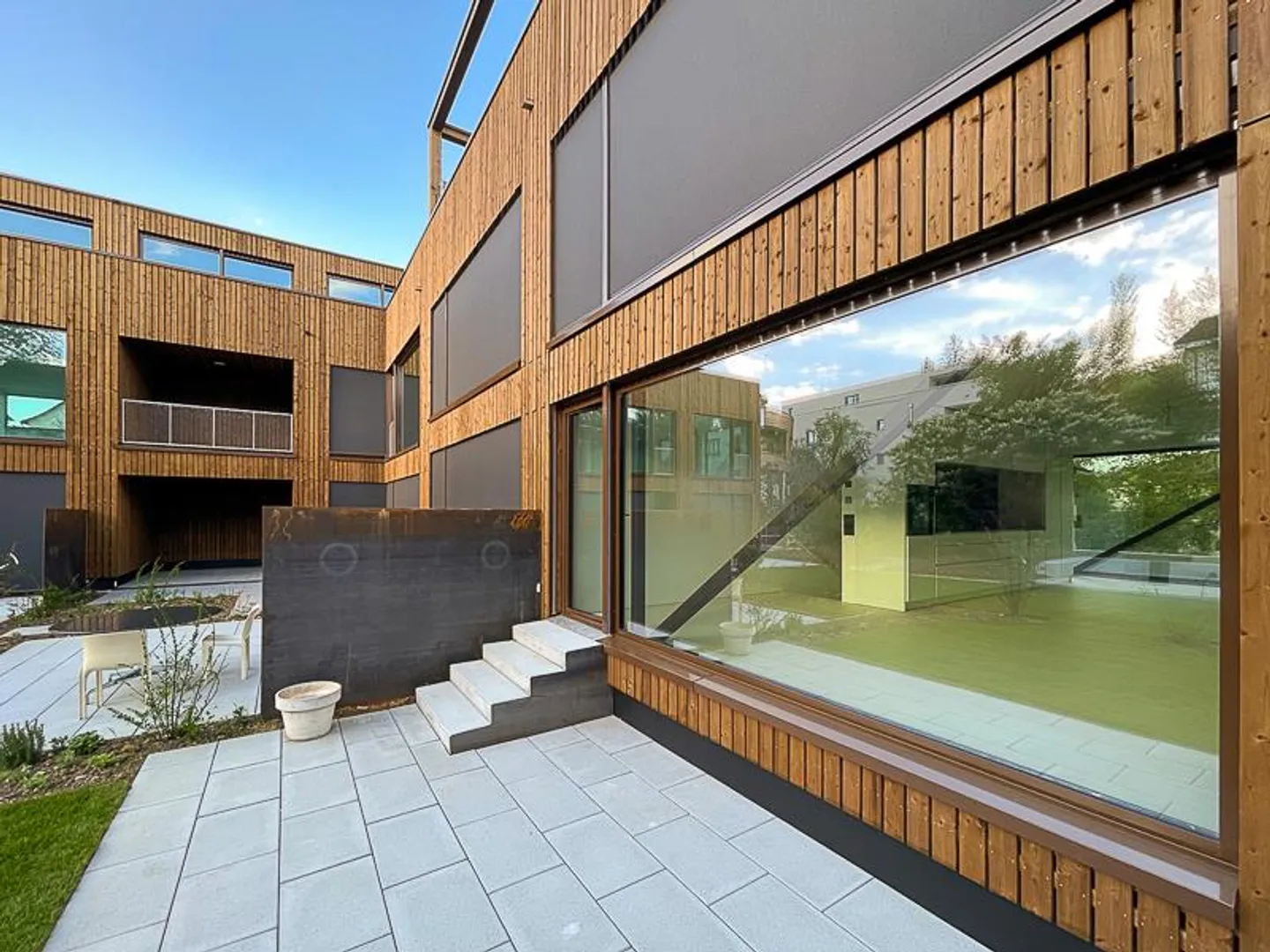 Modernes Eckreihenhaus mit privatem Gartenanteil an beliebter Wohnlage - Foto 4 di 11