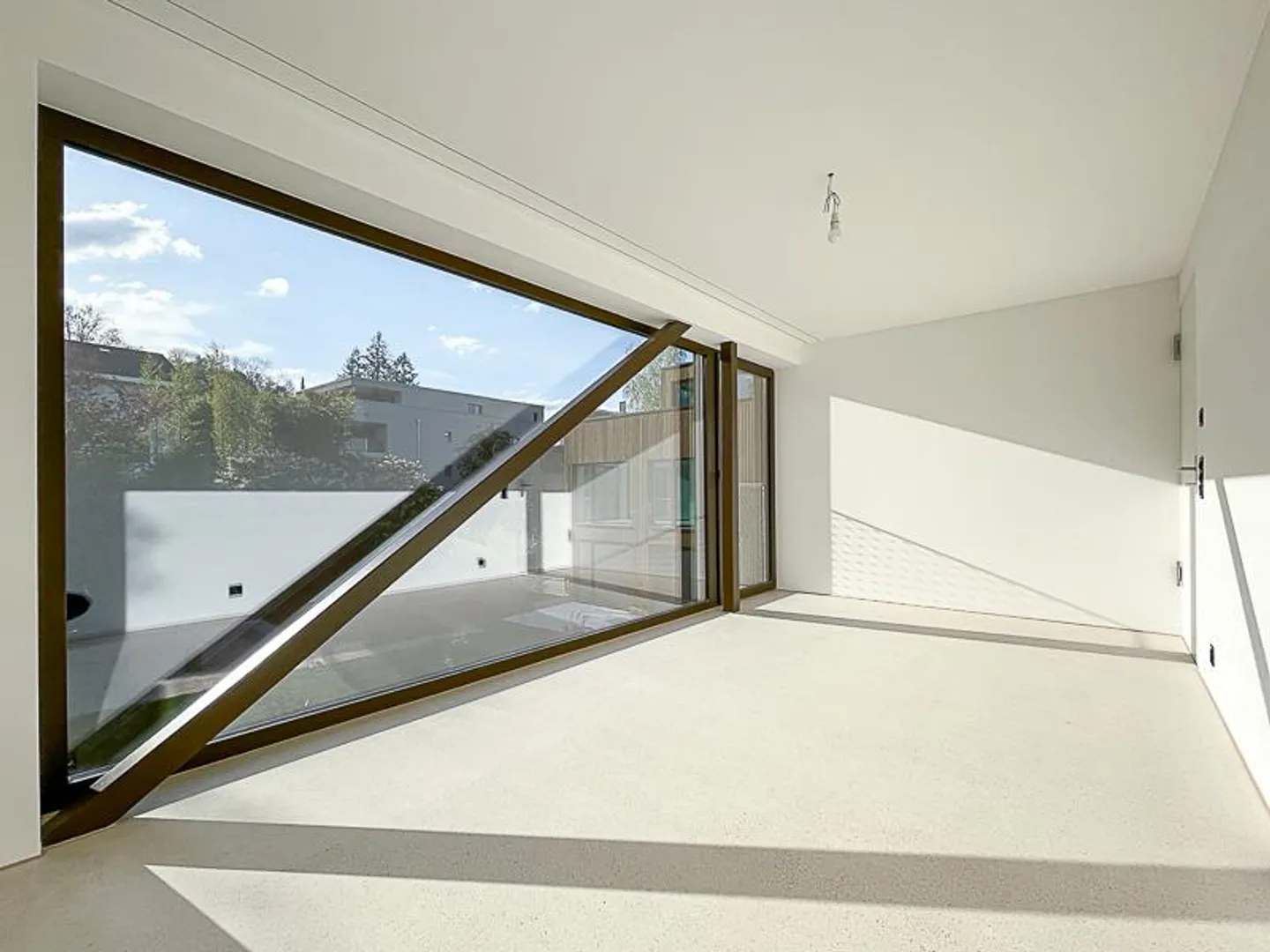 Modernes Eckreihenhaus mit privatem Gartenanteil an beliebter Wohnlage - Foto 9 di 11